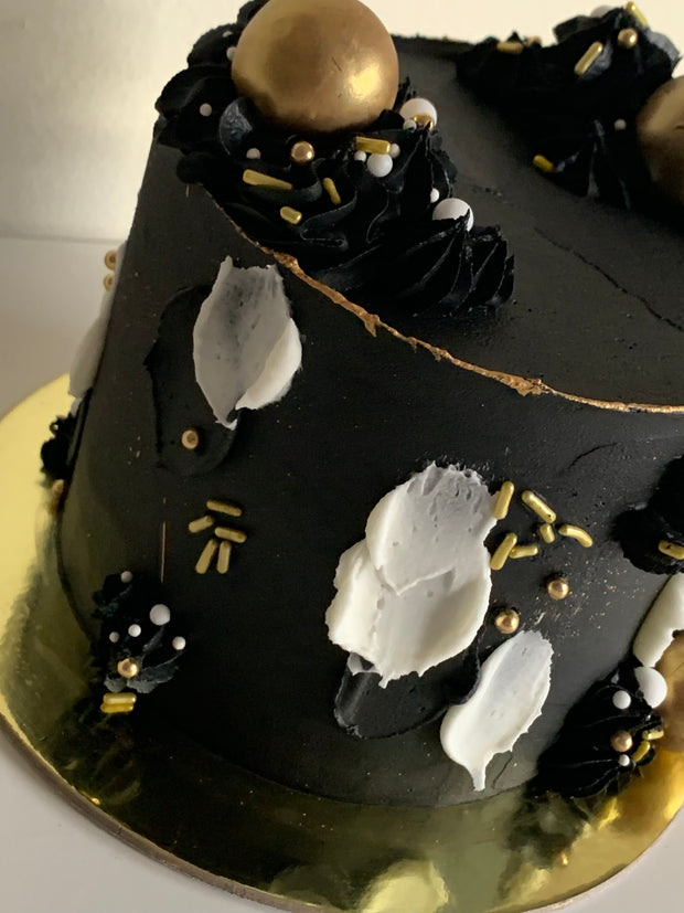 Black, White & Gold Cake