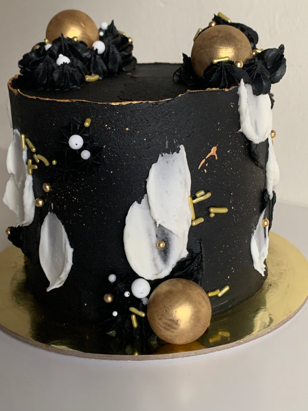 Black, White & Gold Cake